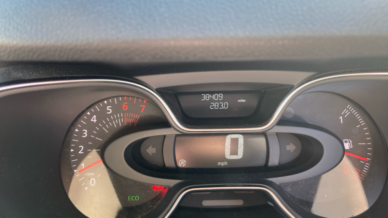 Renault Captur 0.9 TCE 90 Dynamique Nav 5dr Petrol Hatchback